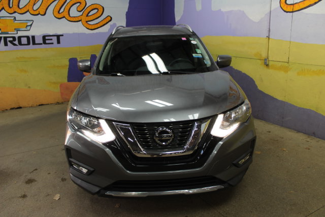Used 2018 Nissan Rogue SV AWD/4WD image 3