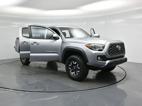 Used 2020 Toyota Tacoma TRD Off-Road image 27