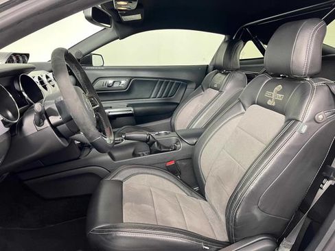 Used 2017 Ford Mustang GT Premium w/ Equipment Group 401A RWD image 10