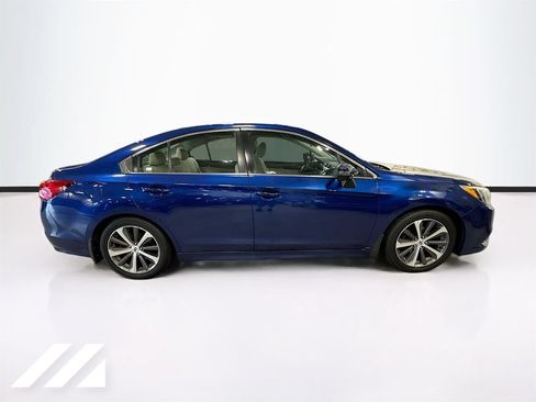 Used 2017 Subaru Legacy 2.5i Limited AWD/4WD image 4