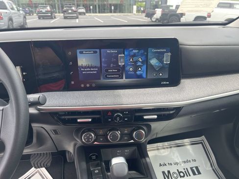 New 2026 Nissan Kicks S FWD image 20