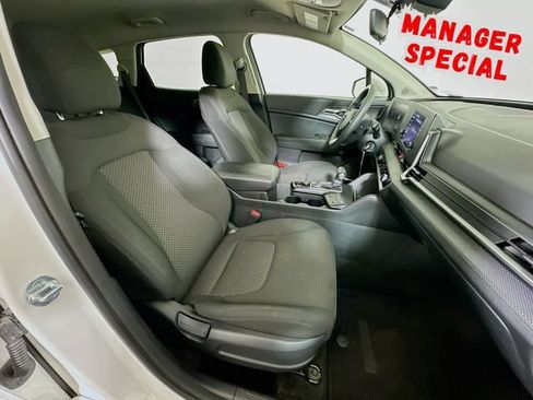Used 2024 Kia Sportage LX AWD/4WD image 26