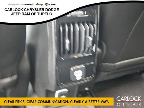 Used 2024 Jeep Compass Limited image 29