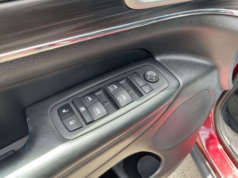 Used 2022 Jeep Grand Cherokee Limited AWD/4WD image 13