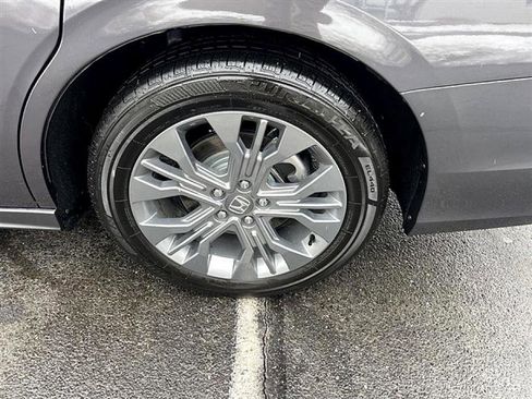 Used 2026 Honda Odyssey Touring image 11