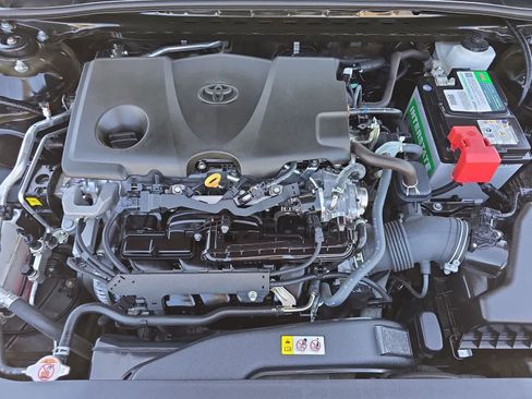 Used 2023 Toyota Camry XSE FWD image 32