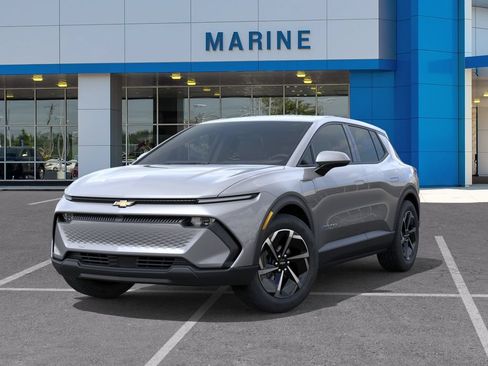 New 2026 Chevrolet Equinox EV LT FWD image 6