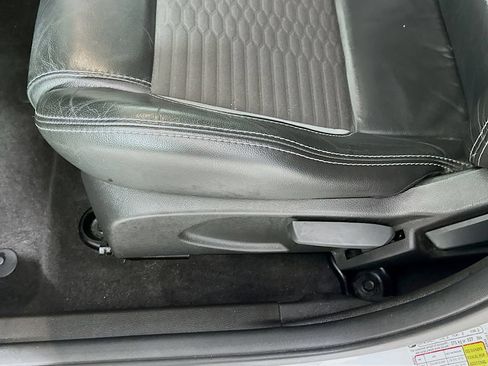Used 2017 Ford Focus ST w/ Equipment Group 401A FWD image 9