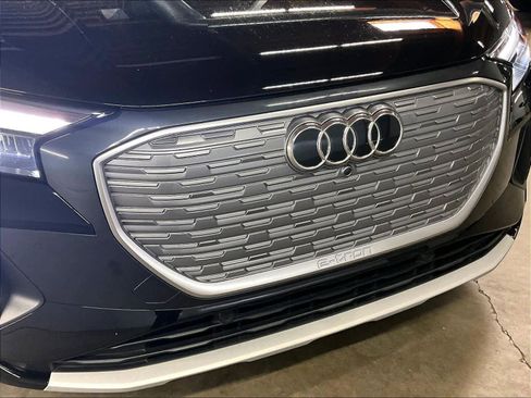 Used 2023 Audi Q4 e-tron Premium Plus w/ Premium Plus image 30