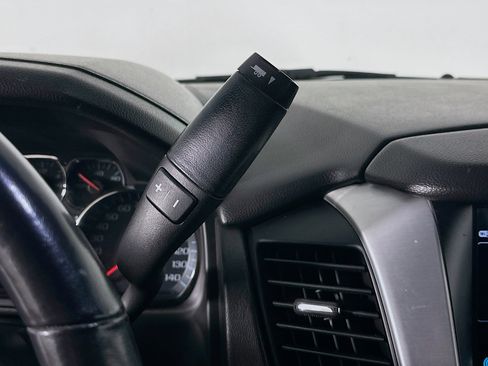 Used 2020 GMC Yukon XL SLT image 24