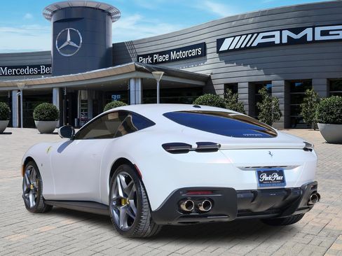 Used 2022 Ferrari Roma image 4