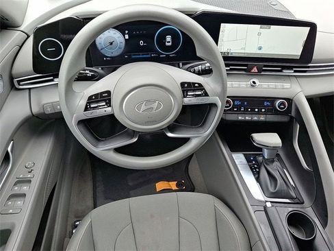 Certified 2024 Hyundai Elantra SEL image 20