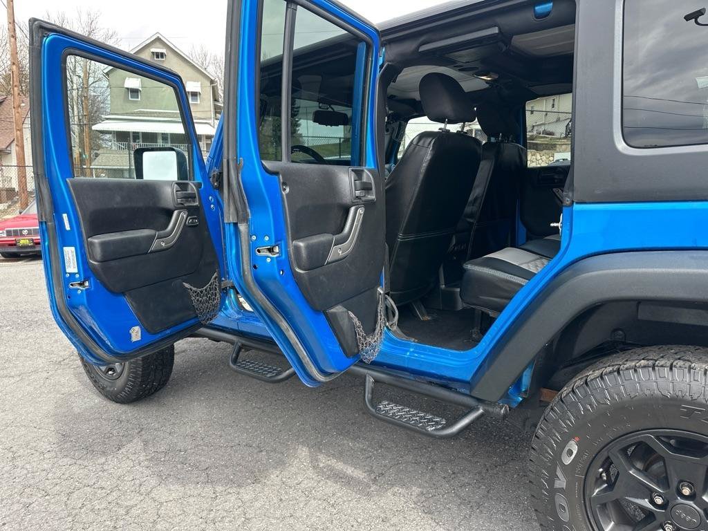 Used 2015 Jeep Wrangler Unlimited Sport w/ Quick Order Package 24S AWD/4WD image 22