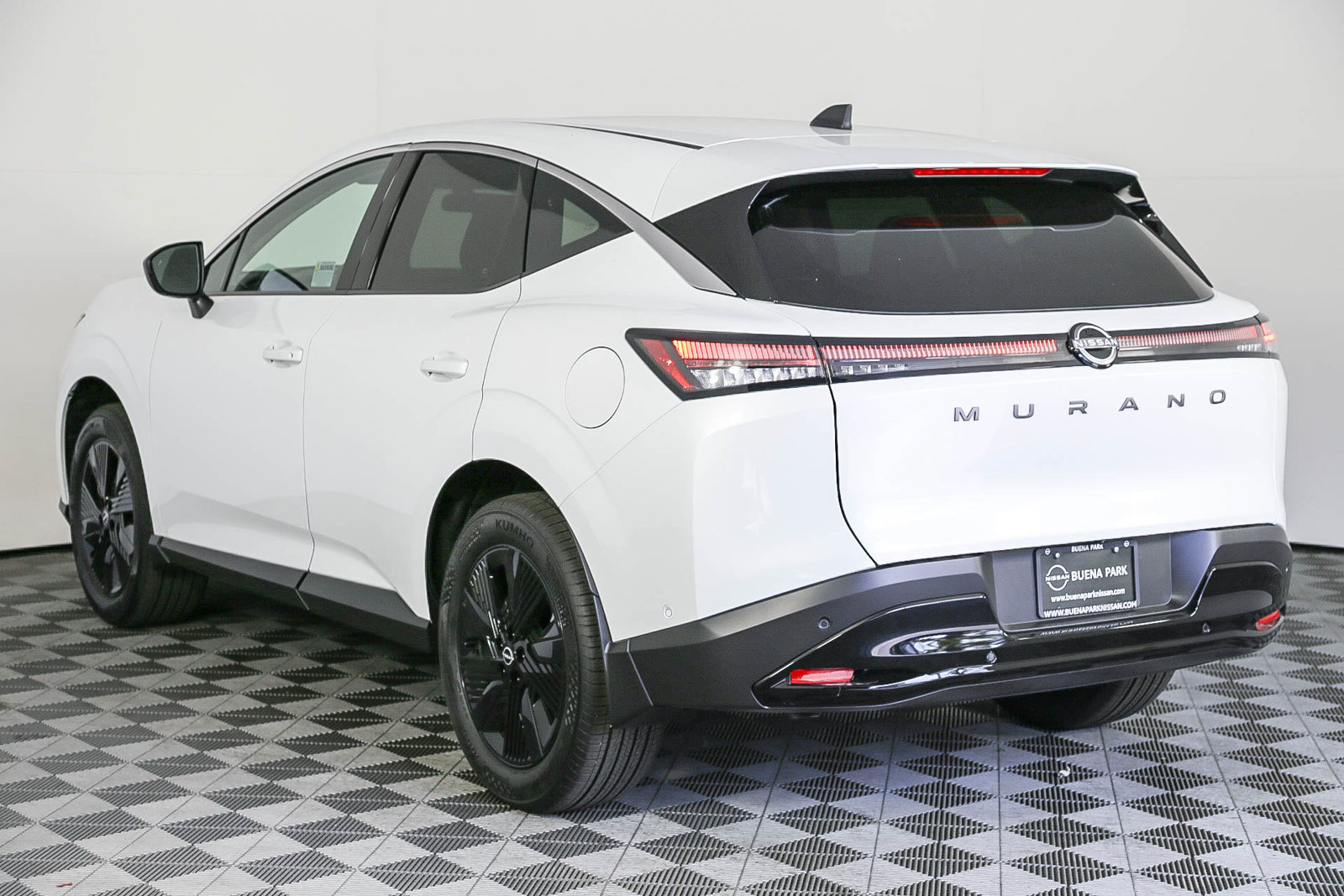 Used 2025 Nissan Murano SV FWD image 6