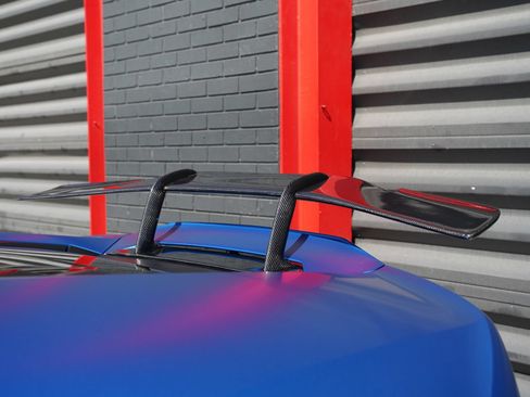 Used 2021 Lamborghini Huracan EVO RWD image 11