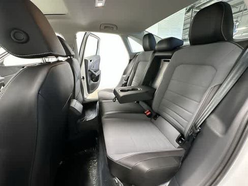New 2026 Volkswagen Jetta SE FWD image 19