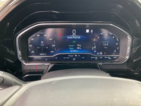 Used 2022 Chevrolet Silverado 1500 ZR2 image 11