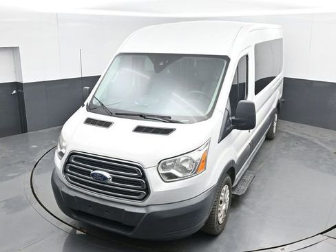 Used 2016 Ford Transit 350 XLT image 15