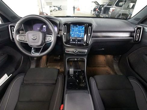 Certified 2023 Volvo C40 P8 Recharge Plus w/ Climate Package AWD/4WD image 6