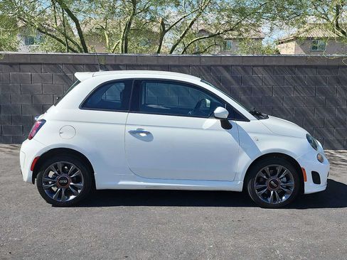 Used 2019 FIAT 500 Pop w/ Urbana Appearance Package FWD image 9