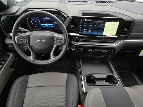 New 2026 Chevrolet Silverado 2500 ZR2 AWD/4WD image 21