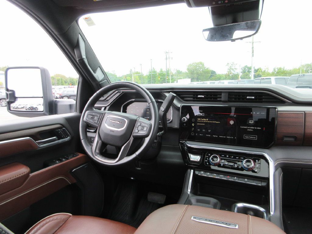 Certified 2026 GMC Sierra 2500 Denali Ultimate AWD/4WD image 32
