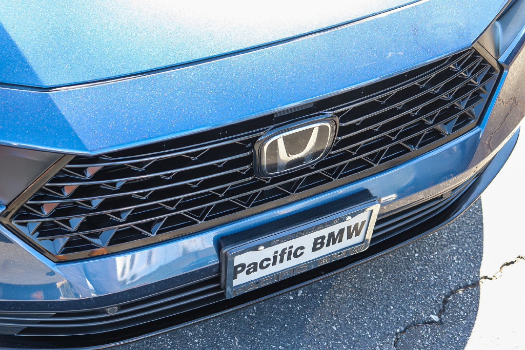 Used 2024 Honda Accord Touring image 11