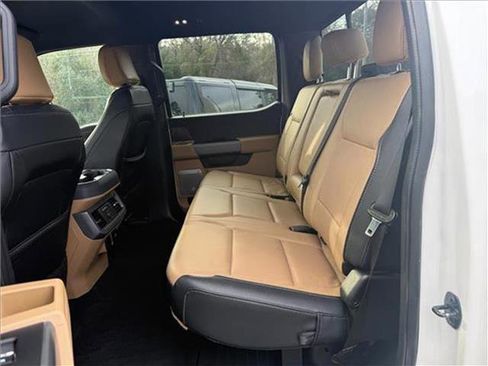 Used 2023 Ford F350 Lariat w/ Chrome Package image 34