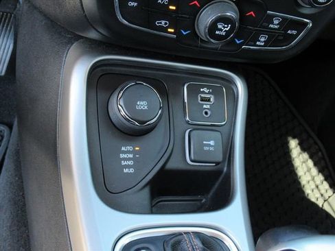 Used 2020 Jeep Compass Latitude w/ Cold Weather Group image 24