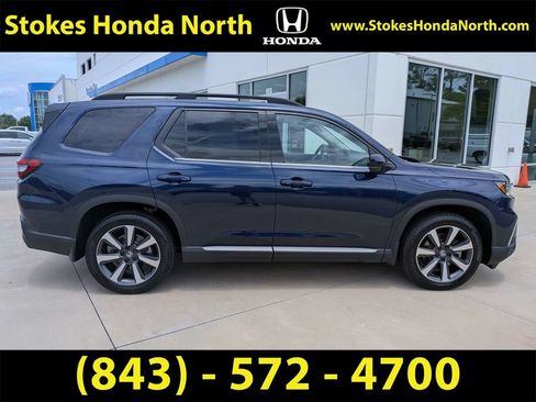 Certified 2025 Honda Pilot Touring image 10