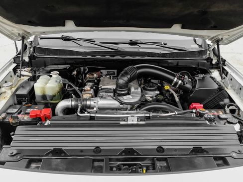 Used 2018 Nissan Titan PRO-4X w/ Pro-4x Convenience Package AWD/4WD image 45