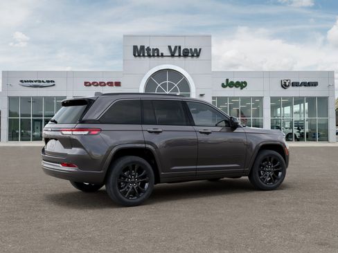 New 2026 Jeep Grand Cherokee Limited AWD/4WD image 4