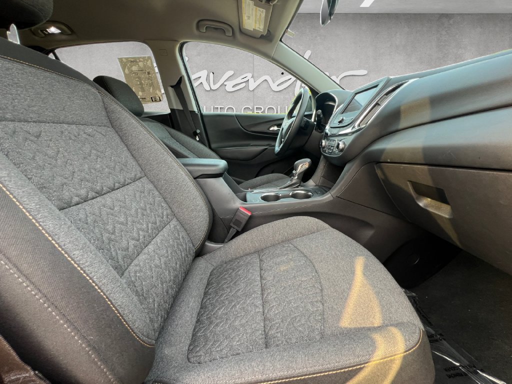 Used 2024 Chevrolet Equinox LT FWD image 24