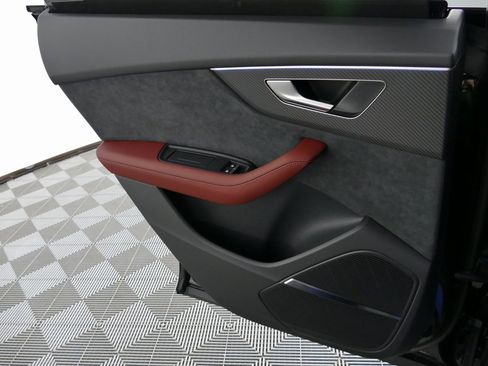 New 2026 Audi SQ8 Premium Plus image 27