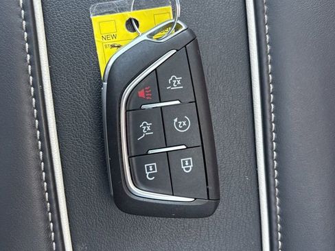 Used 2022 Cadillac Escalade Sport Platinum AWD/4WD image 63