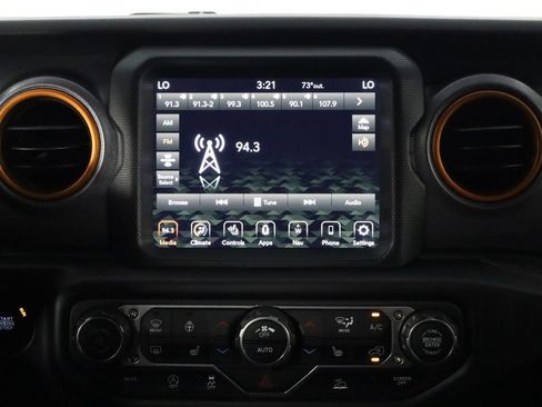 Used 2023 Jeep Gladiator Mojave w/ Cold Weather Group AWD/4WD image 25
