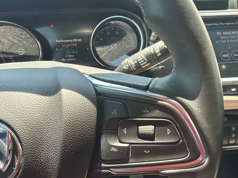 Used 2021 Buick Encore GX Preferred w/ Sport Touring Package FWD image 23