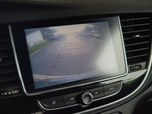 Used 2018 Buick Encore Preferred AWD/4WD image 27