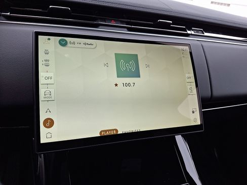 New 2026 Land Rover Range Rover Sport SE image 8