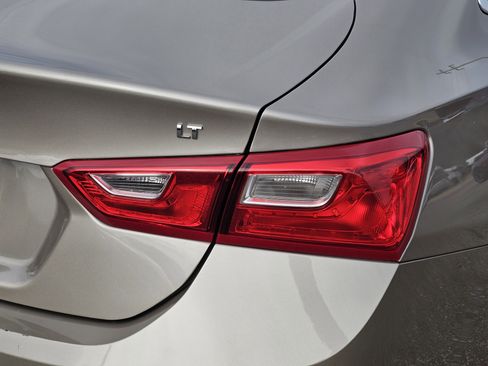 Used 2024 Chevrolet Malibu LT image 9