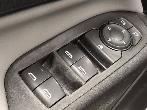 Used 2020 Chevrolet Equinox LT image 27