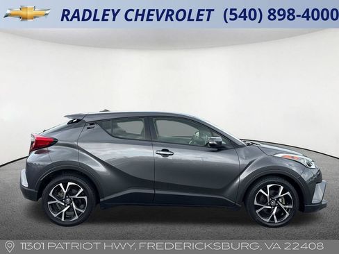Used 2019 Toyota C-HR XLE FWD image 20