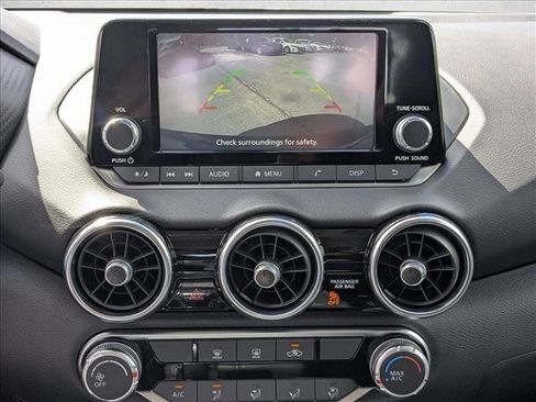 Used 2025 Nissan Sentra S image 12