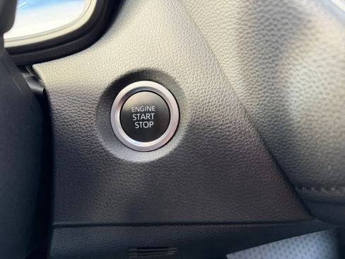 Used 2024 Toyota Corolla SE image 29