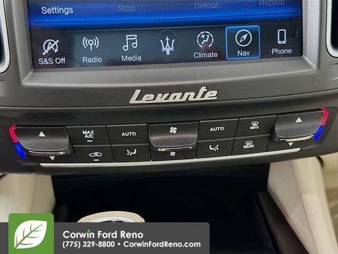Used 2020 Maserati Levante AWD/4WD image 16