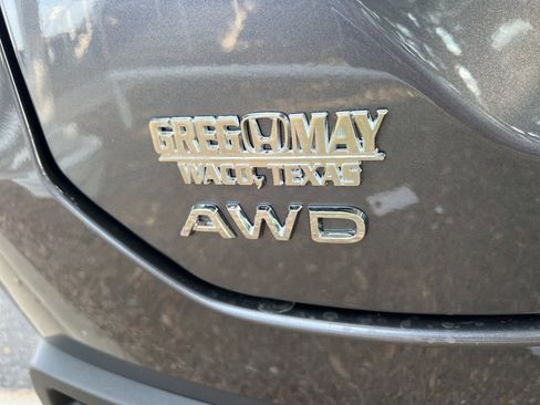 New 2025 Honda Pilot EX-L image 8