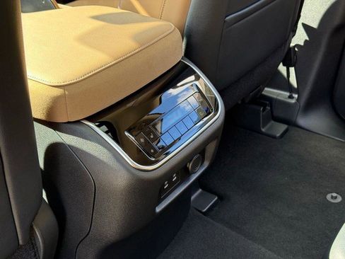 New 2026 INFINITI QX80 Luxe image 21