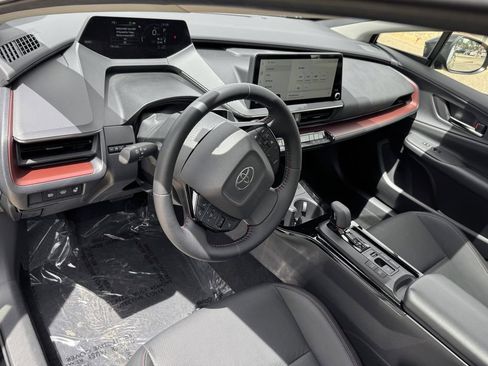 Used 2024 Toyota Prius Prime FWD image 14