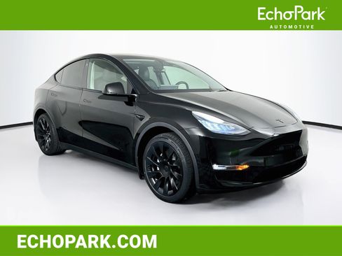 Used 2021 Tesla Model Y 2WD image 1