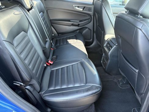 Used 2024 Ford Edge SEL AWD/4WD image 16